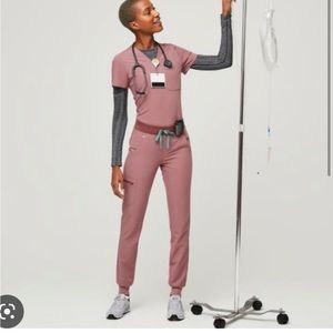 Mauve Figs Scrub Set